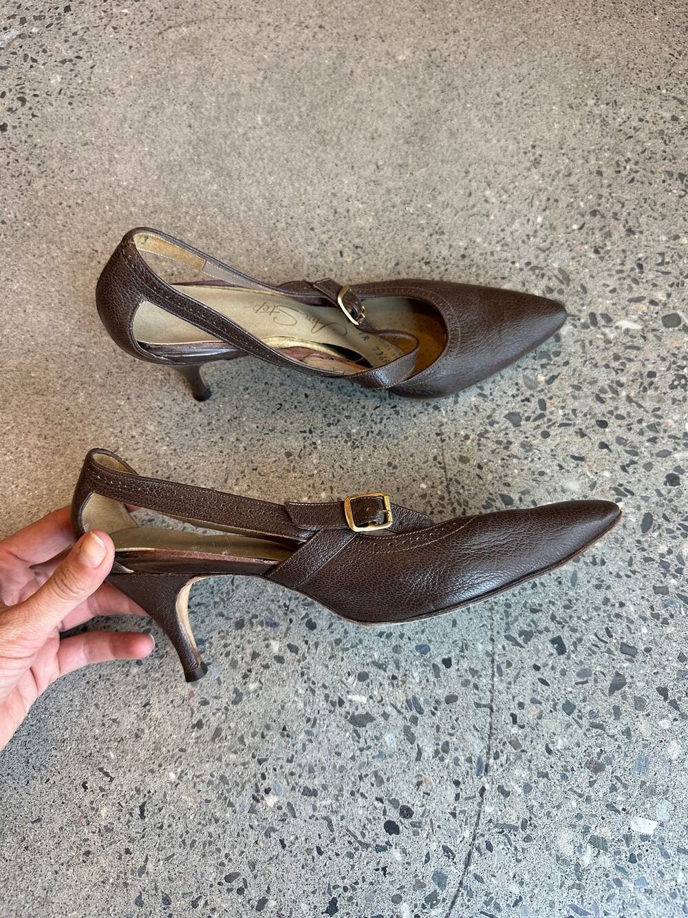 Vintage Air Step Women's 8.5 Heels Brown Leather Mary Jane Pointed Toe Heels